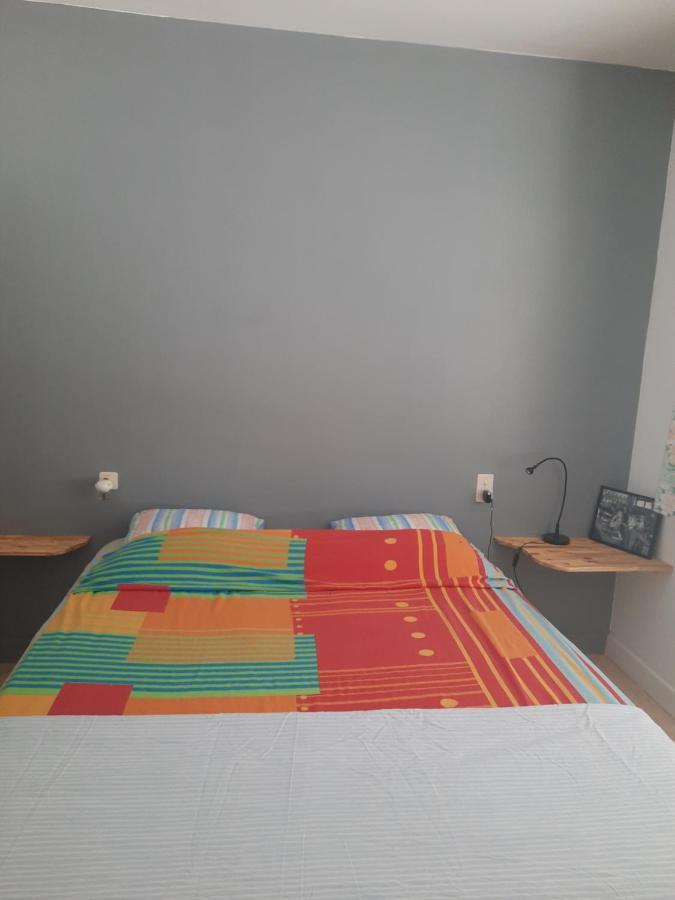 Les Coteaux De Planeze, Ideal Deplacement Pro, Chambres Individuelles Lit 160 Television Saint-Laurent-les-Tours Экстерьер фото